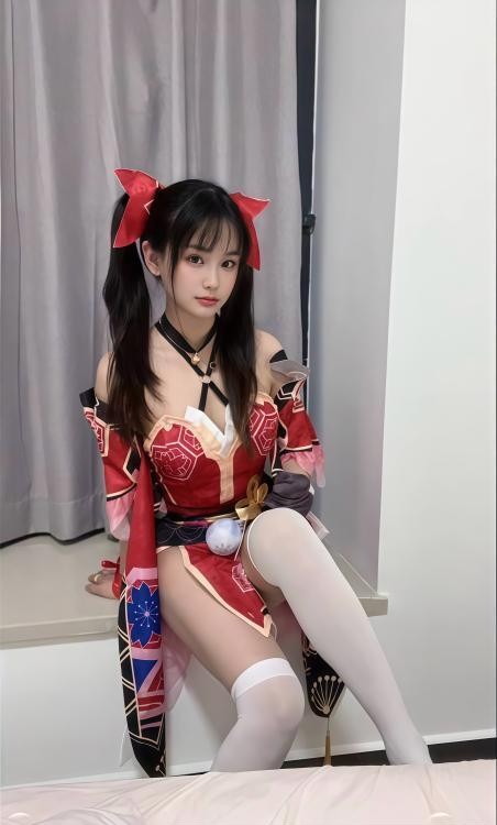 天河二次元cos甜甜