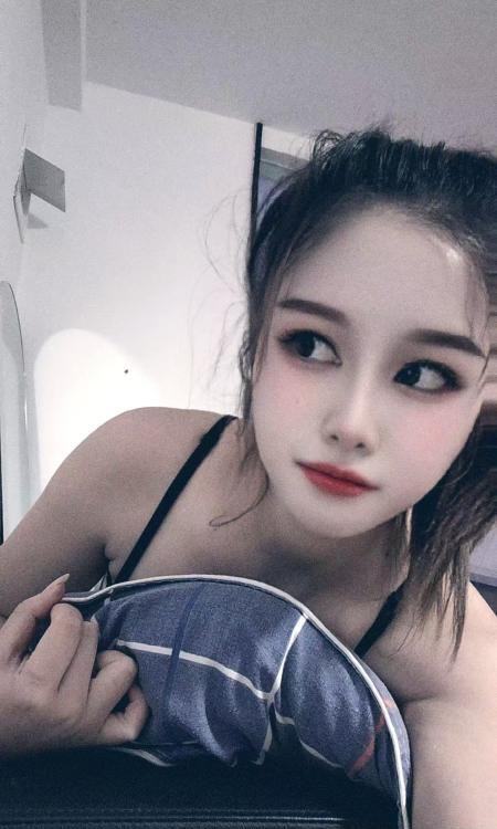 天河高个子美女