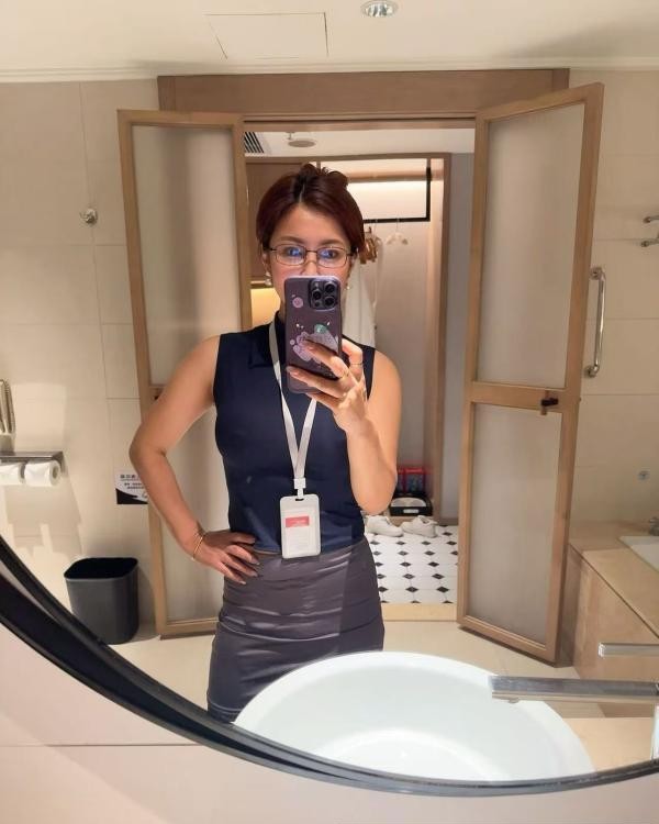 海珠OL制服少妇