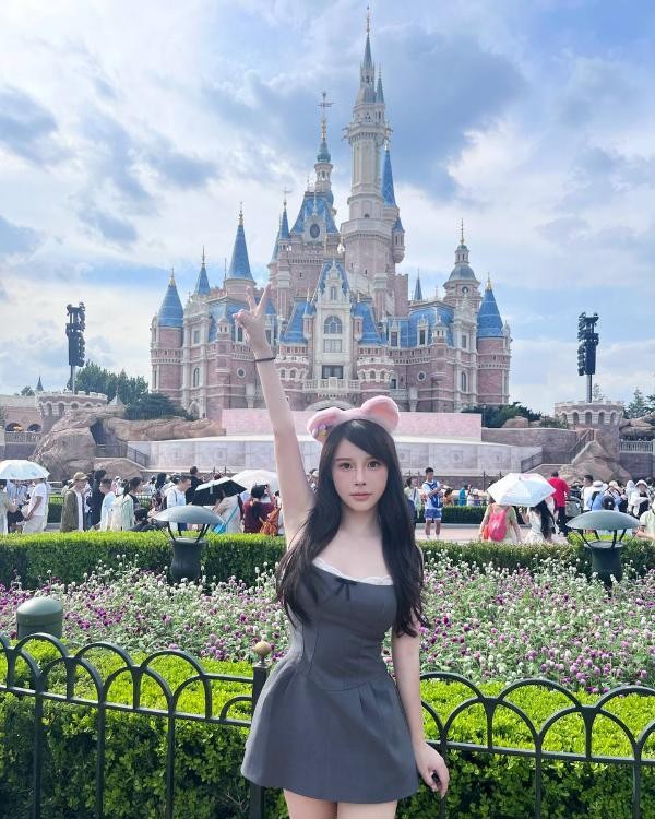 情趣诱惑大胸悦悦