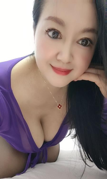 罗湖口岸小骚货少妇