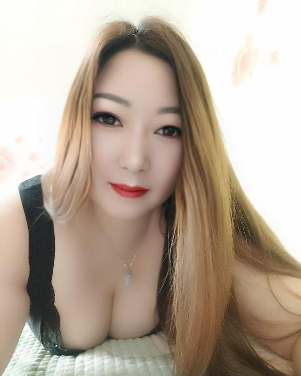 朝阳区大胸臀熟女