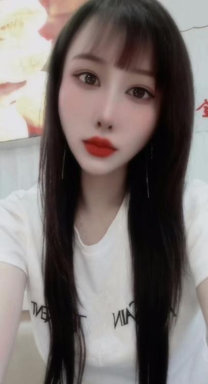 道里甜美小妹子