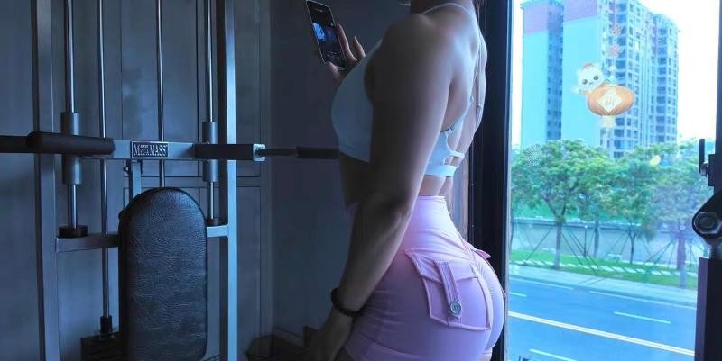 兼职健身教练秋姐