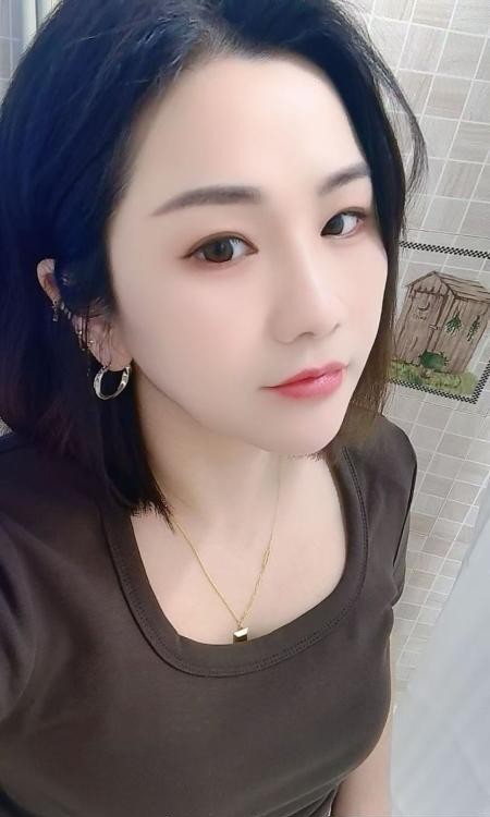 体验南站性感小少妇