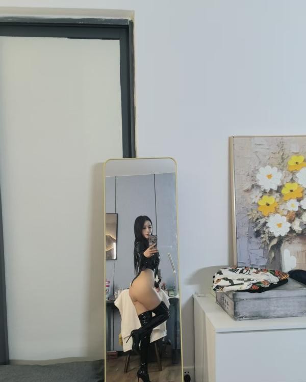 妩媚多姿小雅老师