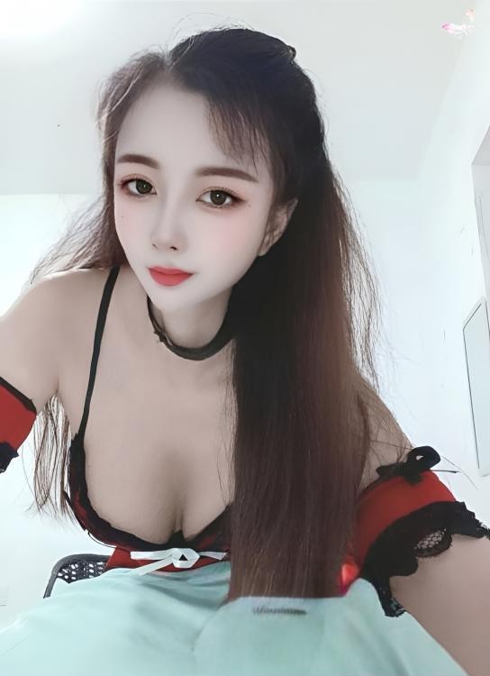 白云小妖精菲菲