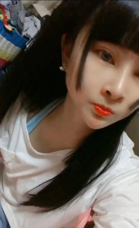 三里街小美女可欣