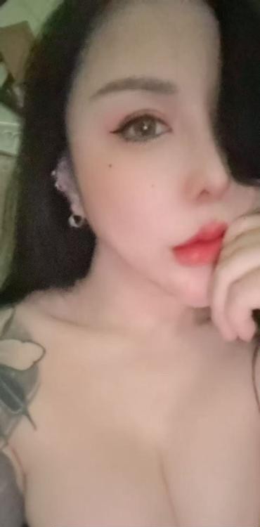 栖霞巨乳小野猫