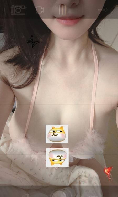 肤白性感F杯小姐姐