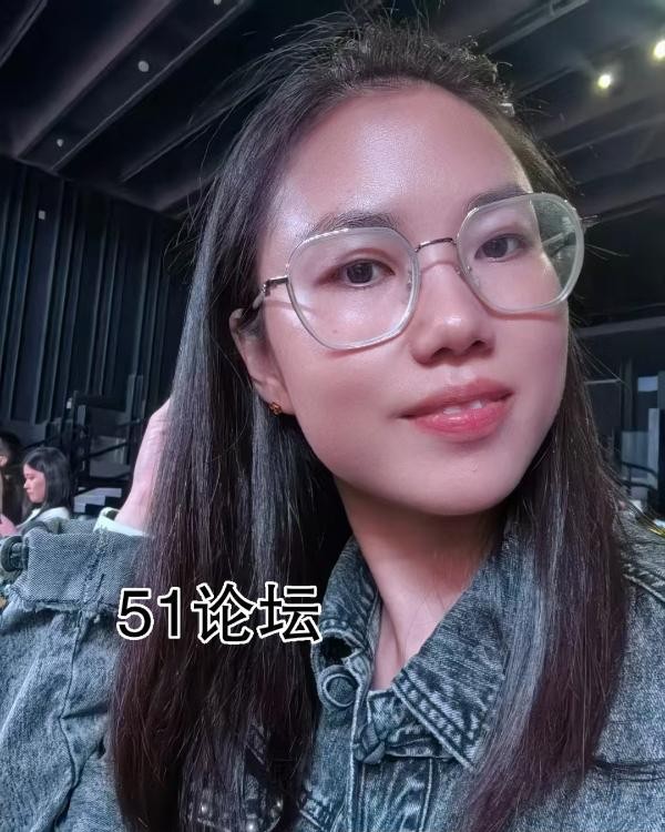 游泳老师小姐姐兼职