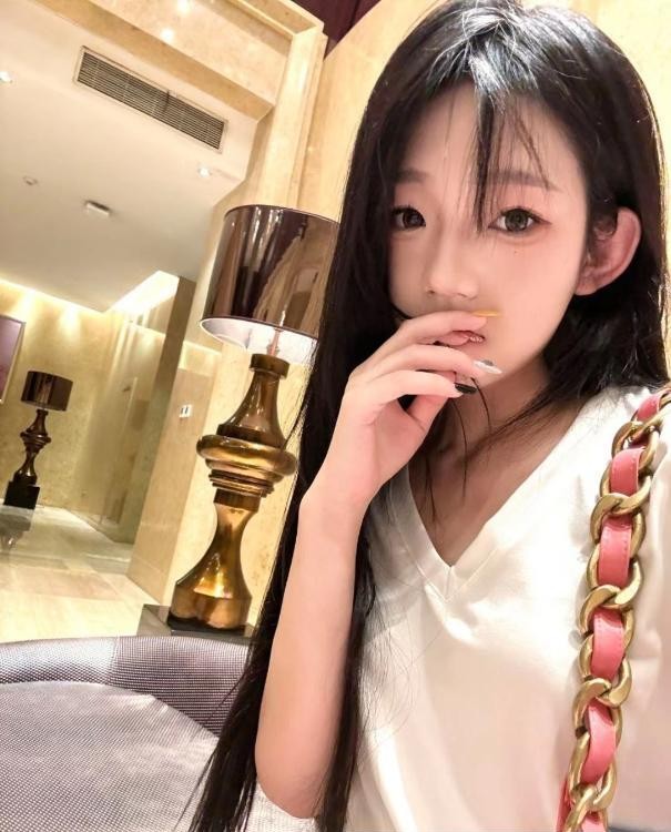 零零后三点粉嫩小妹妹