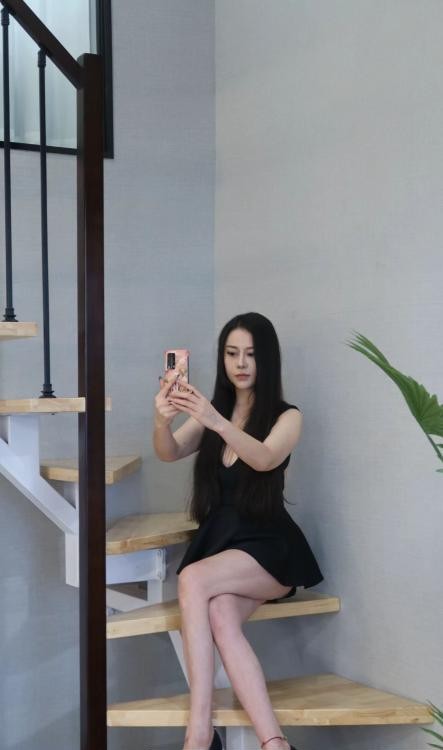 性感莞式天然大胸少妇