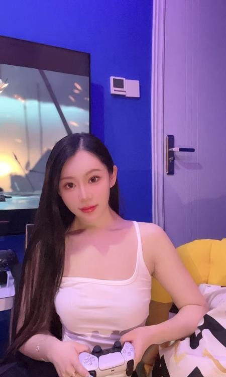 热情主动小姐姐