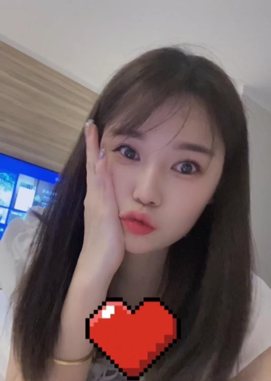 雨花粘人小妖精