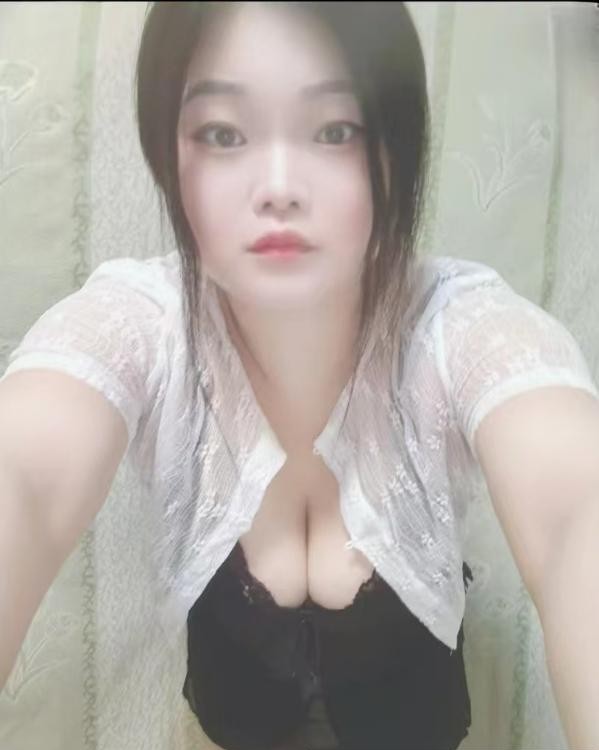 光谷小姐姐价格美丽