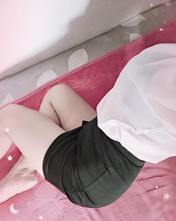 坂田一线天馒头B