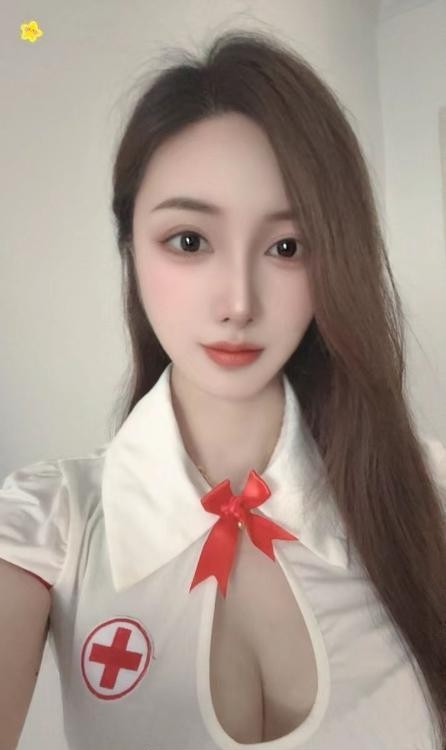 肤白貌美性感妹纸