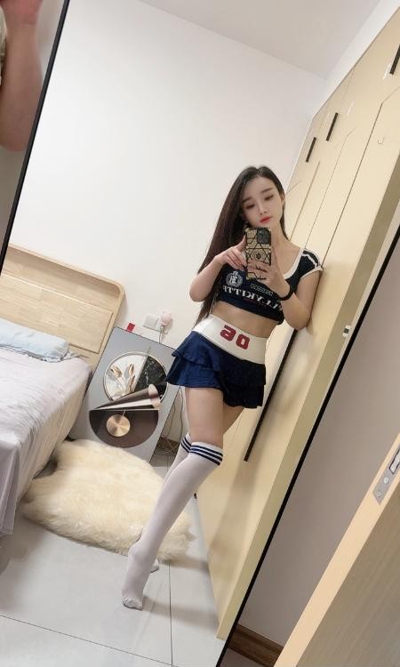 吴中性感黑丝尤物