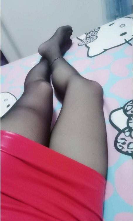 白云风骚黑丝熟女