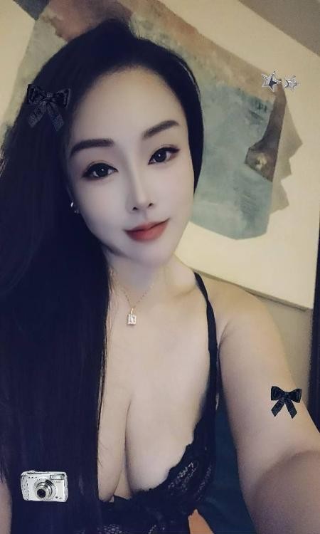 风骚性感翘臀姐姐