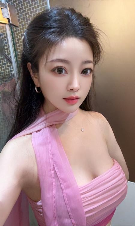 柒柒诱人大奶旗袍