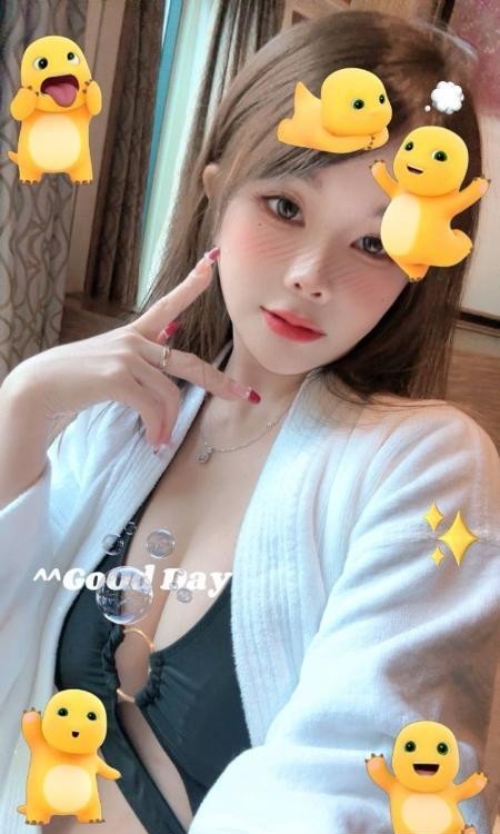 岗厦三点粉萱萱