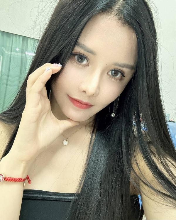 服务系颜值完美身材