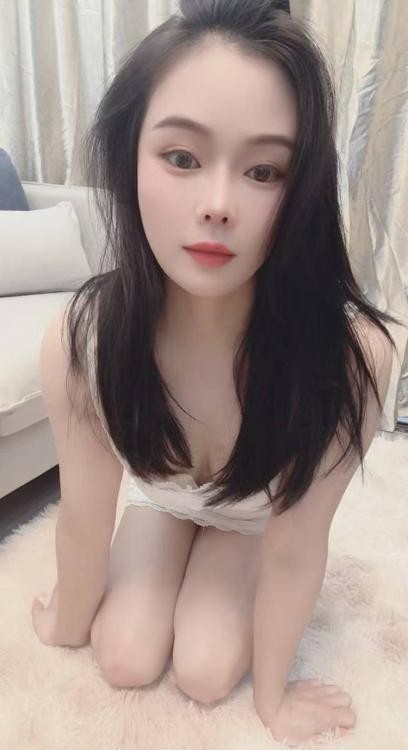 南山胸大白嫩颜值优优