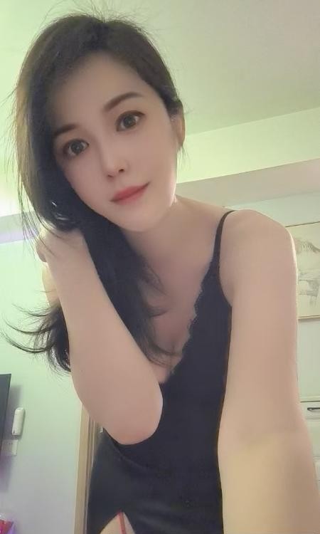 成都天府大长腿依灵