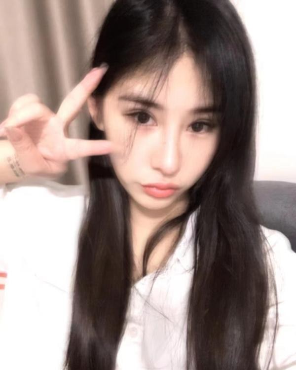 大长腿风骚美女