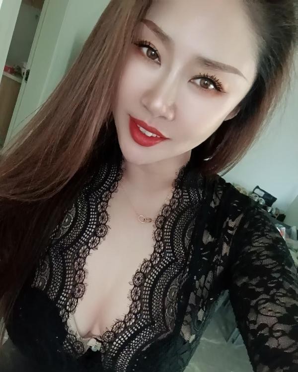 挺有感觉的熟女