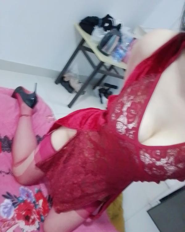 再次返食骚逼朵朵