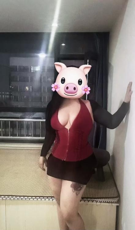 胶南大胸小姐姐