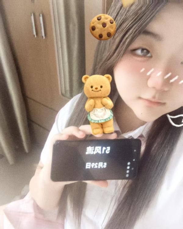 大臀嫩妹爽歪歪