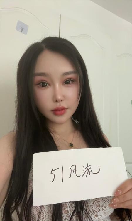 成都东站风骚丹丹