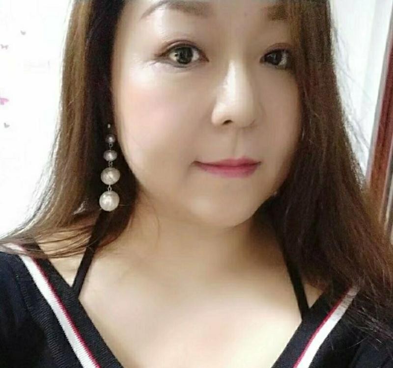 武昌秦园路雨荷