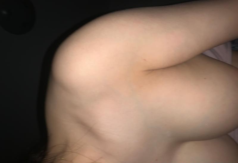 迈皋桥大胸小姐姐