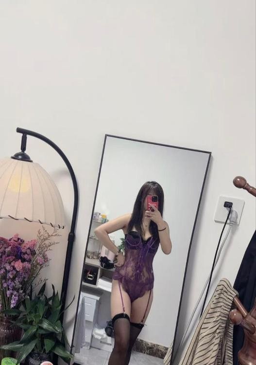 风骚黑丝长腿少妇