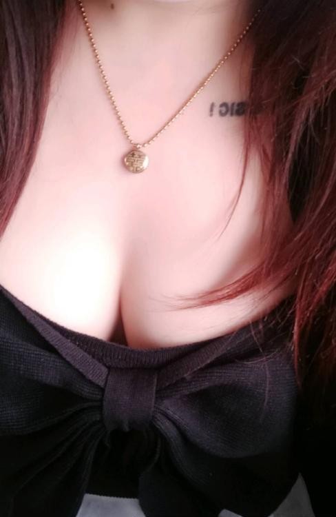 肤白水润丰满小少妇