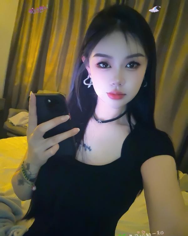 上城巨臀白虎小辣椒