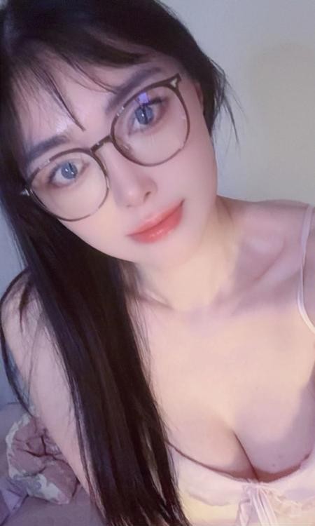 南山眼镜桃妹归来