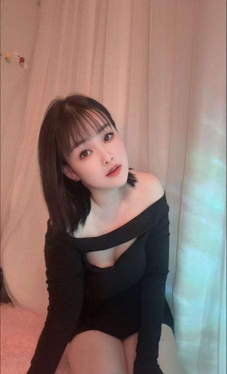 龙华服务系蜜桃臀梨子