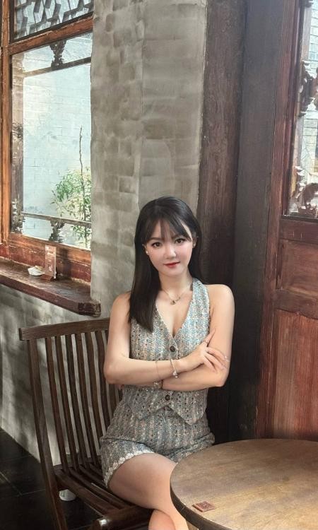 热情温柔颜值妹子