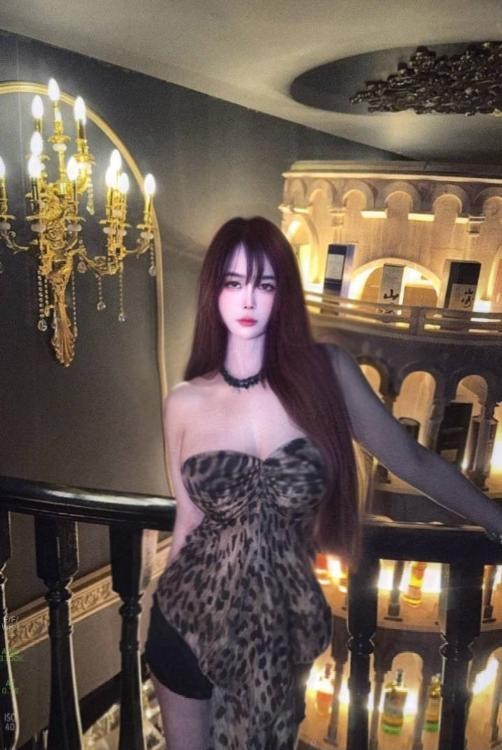 完美身材风骚老师