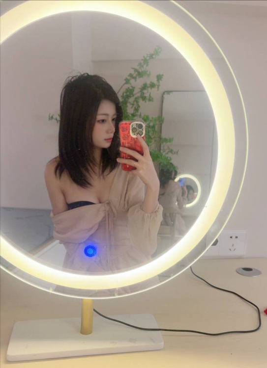 金水性感妹夏冰