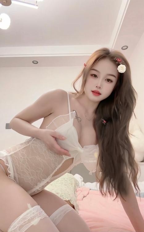 浦东性感美乳小萌