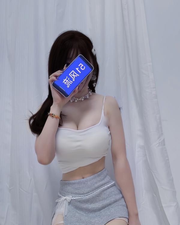 闵行嫩妹好身材