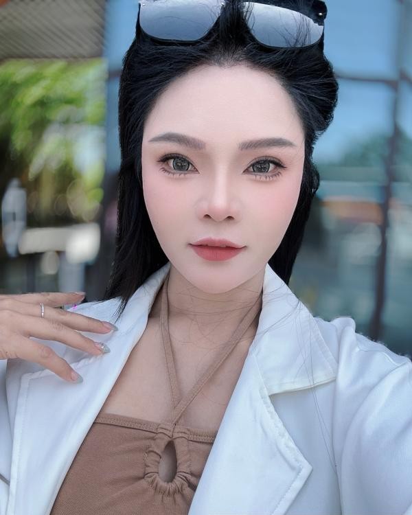 御姐爆乳纹身厌厌