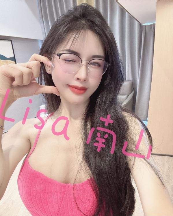 粉嫩美乳颜值御姐